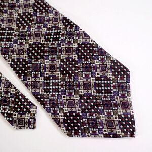 Chez Roffe‎ New York Red Beige Abstract Geometric Print Wide Silk Tie